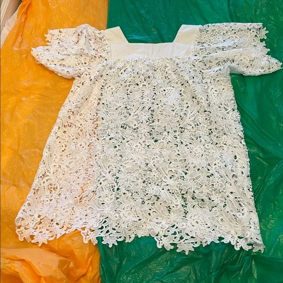 White Lace Dress with Floral Pattern - Picture 2 of 7